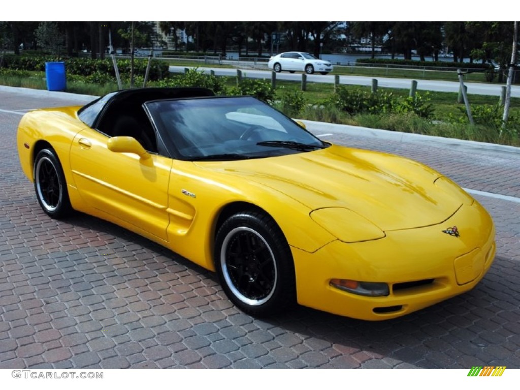 2002 Corvette Coupe - Millenium Yellow / Black photo #12