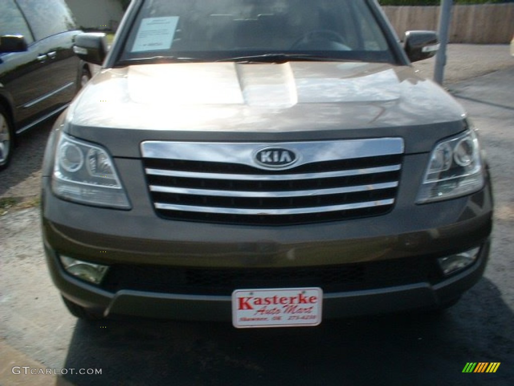 2009 Borrego EX V6 - Metal Bronze / Beige photo #2