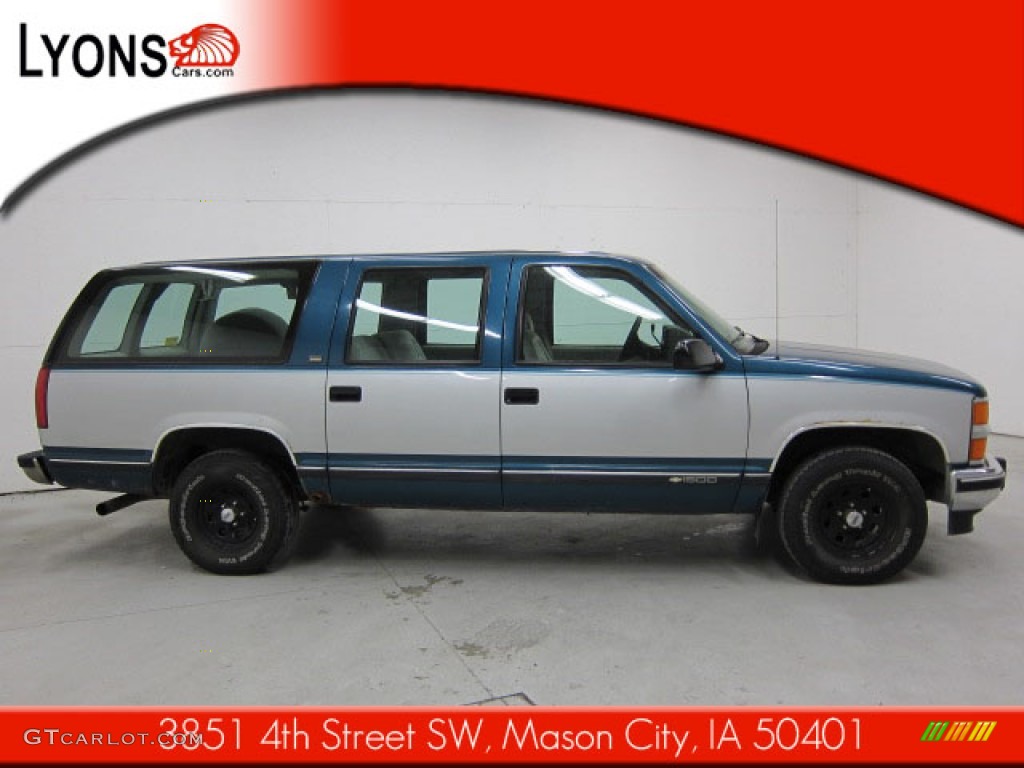 1994 Suburban C1500 - Atlantic Blue Metallic / Gray photo #19