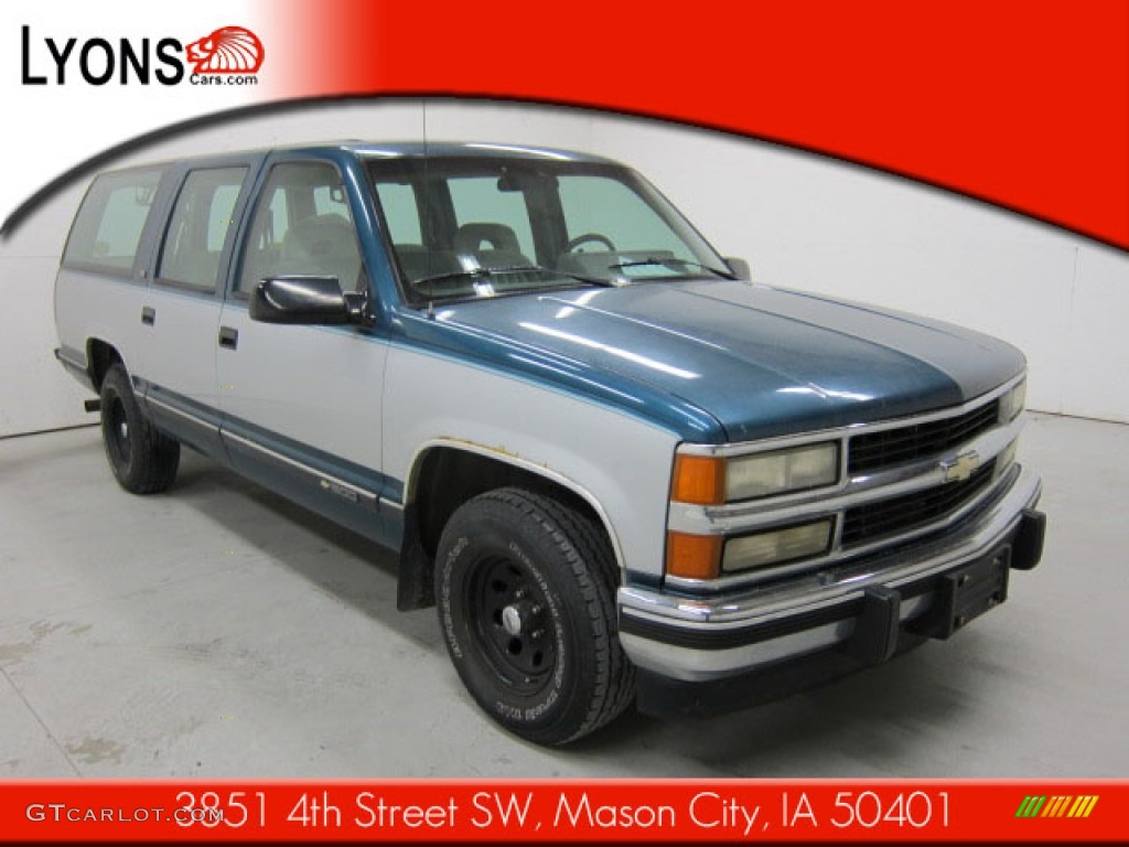 1994 Suburban C1500 - Atlantic Blue Metallic / Gray photo #22