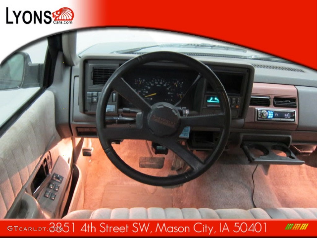 1994 Suburban C1500 - Atlantic Blue Metallic / Gray photo #30