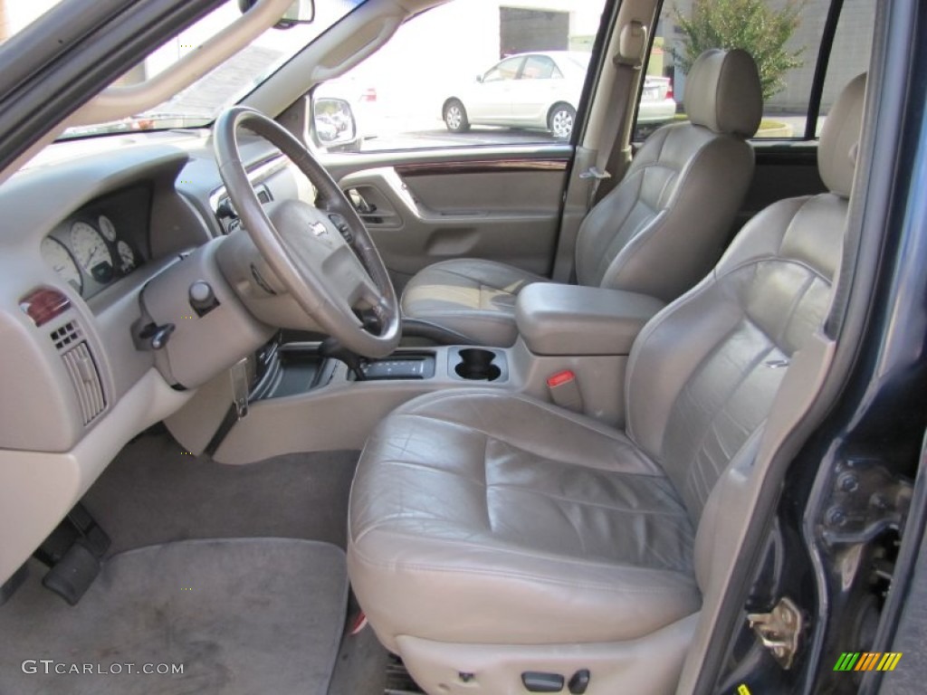 Sandstone Interior 2004 Jeep Grand Cherokee Limited 4x4 Photo #55618845