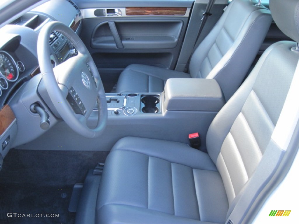 Anthracite Interior 2010 Volkswagen Touareg VR6 FSI 4XMotion Photo #55618860