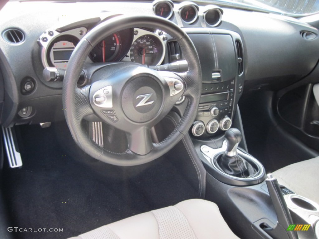 2009 Nissan 370Z Coupe Persimmon Leather Dashboard Photo #55619214