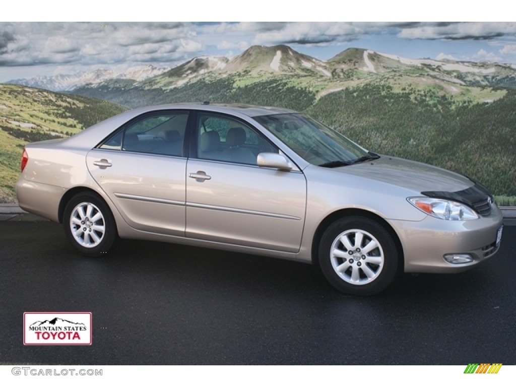 2003 Camry XLE V6 - Desert Sand Mica / Taupe photo #1