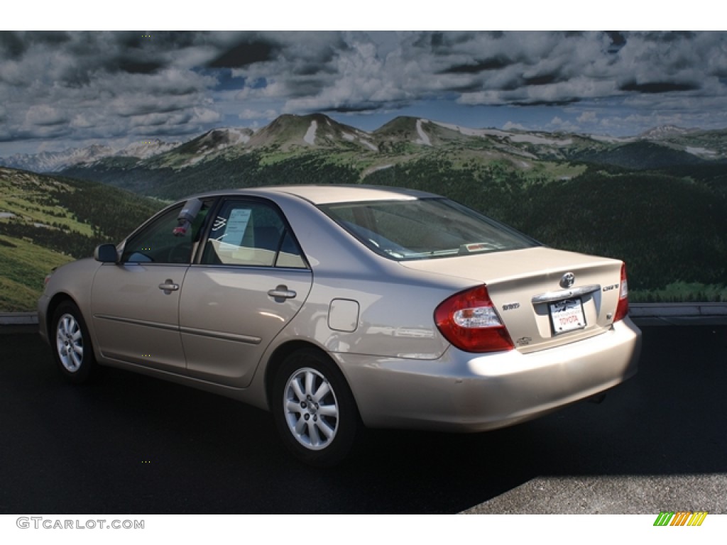 2003 Camry XLE V6 - Desert Sand Mica / Taupe photo #2