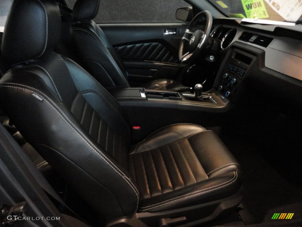 Charcoal Black Interior 2010 Ford Mustang GT Premium Coupe Photo #55622732