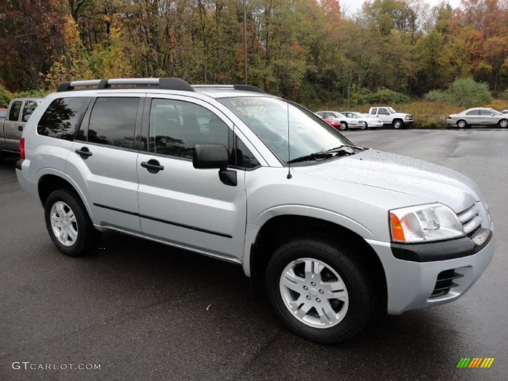 2004 Endeavor LS AWD - Sterling Silver Metallic / Charcoal Gray photo #1