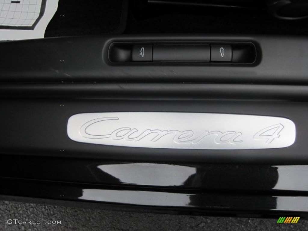 2010 Porsche 911 Carrera 4 Cabriolet Marks and Logos Photos