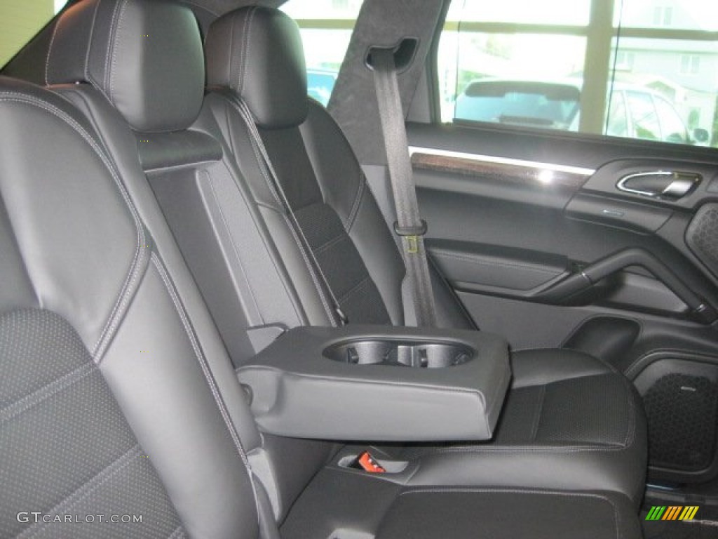 Black Interior 2011 Porsche Cayenne Turbo Photo #55624710