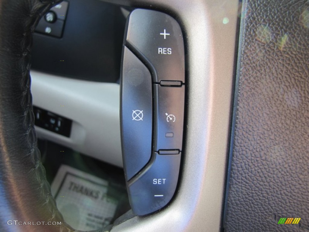 2009 Chevrolet Silverado 3500HD LT Crew Cab 4x4 Controls Photo #55625438
