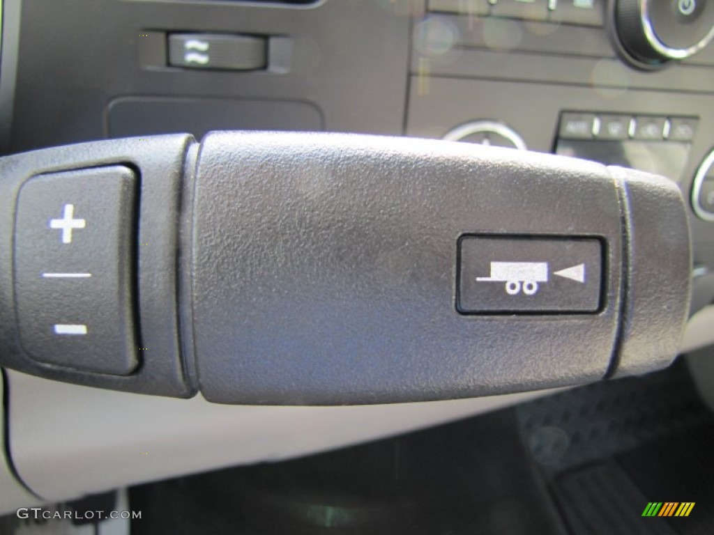 2009 Chevrolet Silverado 3500HD LT Crew Cab 4x4 Transmission Photos