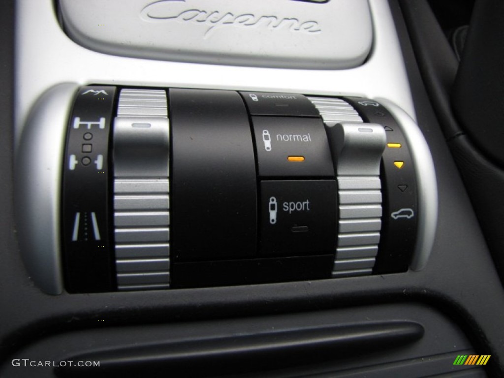 2004 Porsche Cayenne Turbo Controls Photo #55625876