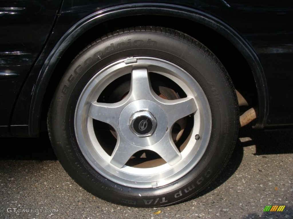 1995 Chevrolet Impala SS Wheel Photo #55627373