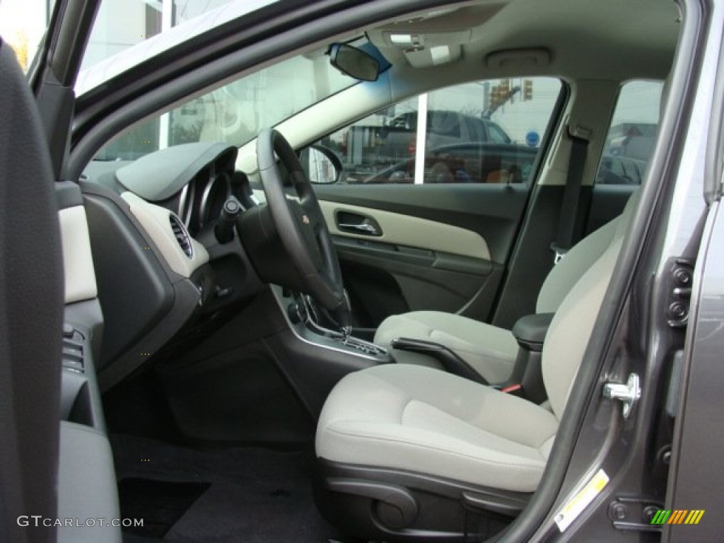 Medium Titanium Interior 2011 Chevrolet Cruze LT Photo #55631840