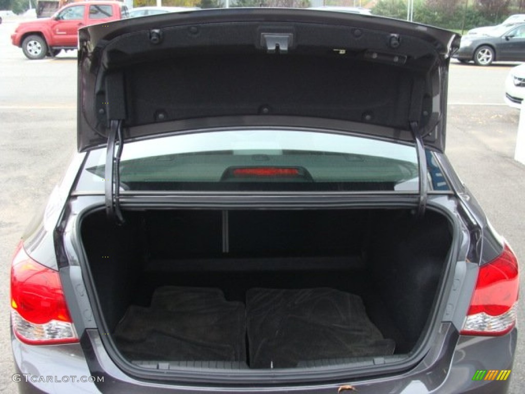 2011 Chevrolet Cruze LT Trunk Photo #55631894