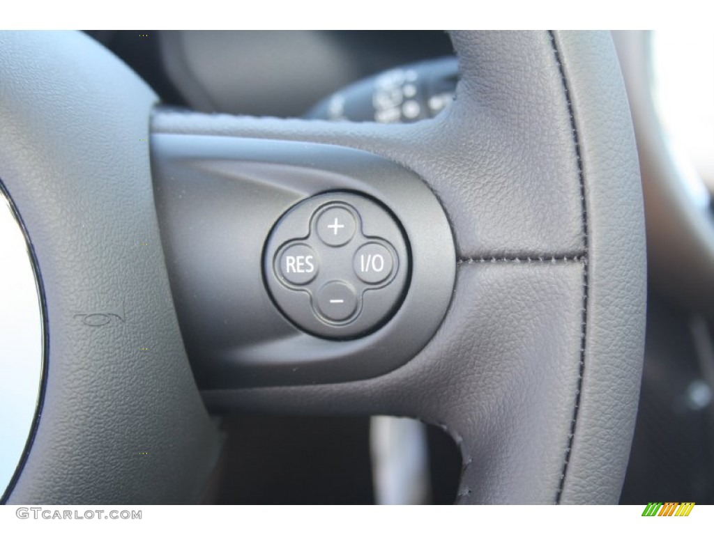 2012 Mini Cooper Countryman Controls Photo #55632278