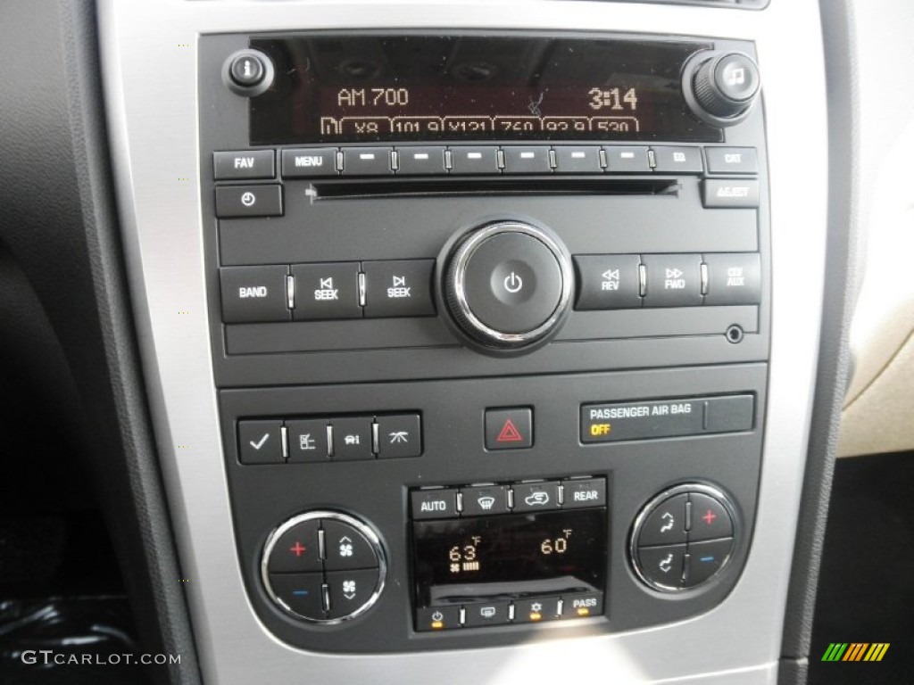 2012 GMC Acadia SLT Controls Photo #55636319