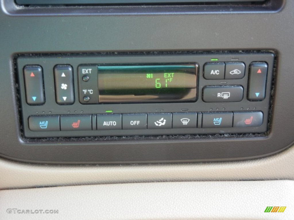 2006 Ford Expedition Limited Controls Photo #55636430