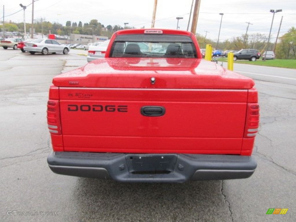 2002 Dakota SXT Club Cab - Flame Red / Dark Slate Gray photo #5