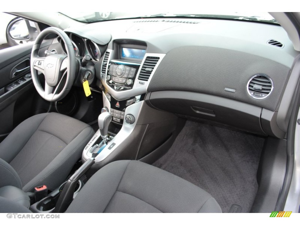 2011 Chevrolet Cruze LT Jet Black Dashboard Photo #55638416