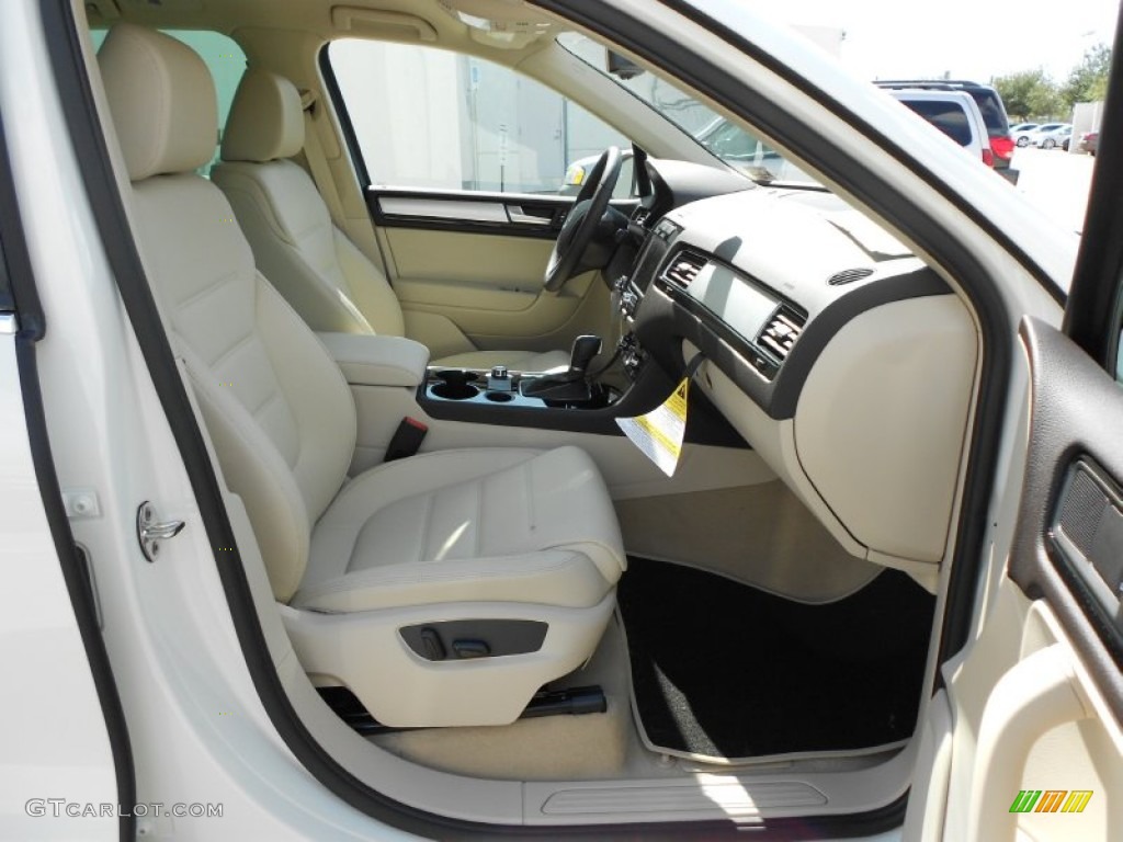 Cornsilk Beige Interior 2012 Volkswagen Touareg TDI Sport 4XMotion Photo #55638506