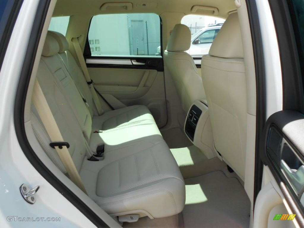 Cornsilk Beige Interior 2012 Volkswagen Touareg TDI Sport 4XMotion Photo #55638515