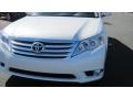 Blizzard White Pearl - Avalon Limited Photo No. 9