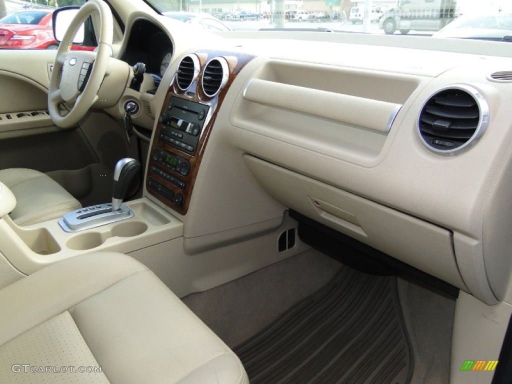 2006 Ford Freestyle Limited Dashboard Photos