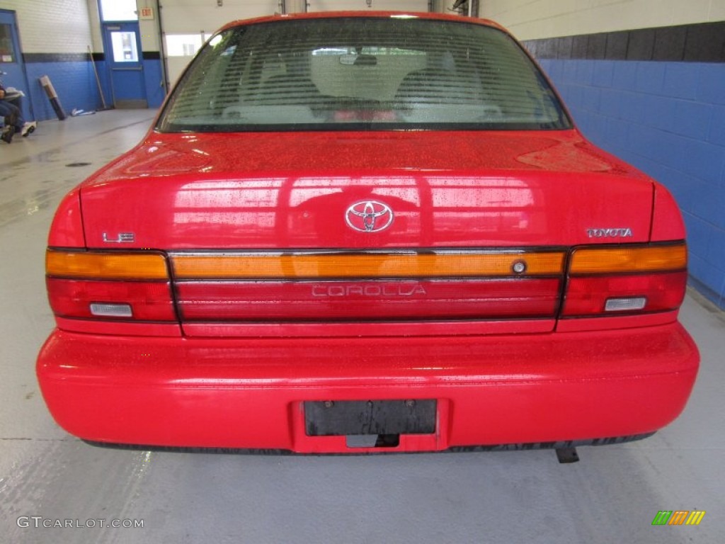 1994 Corolla LE - Super Red / Gray photo #3