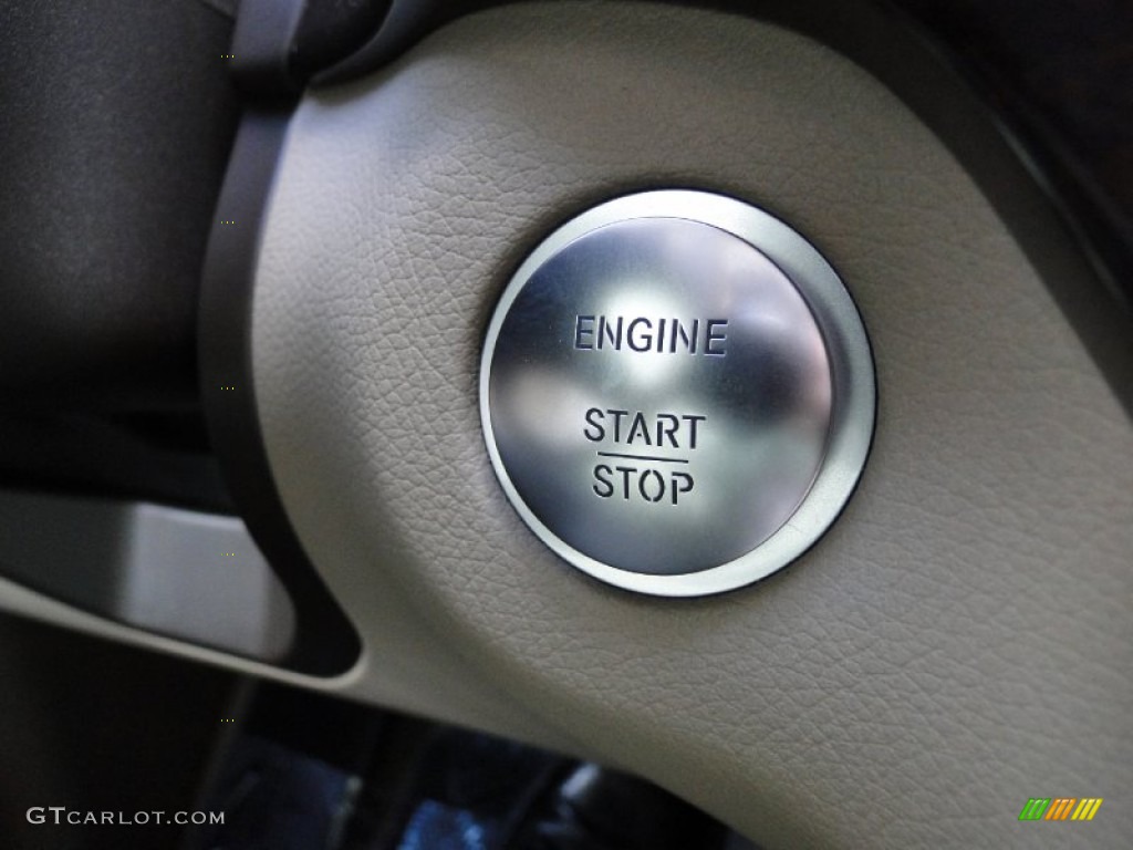 2012 Mercedes-Benz ML 350 BlueTEC 4Matic Controls Photo #55643393