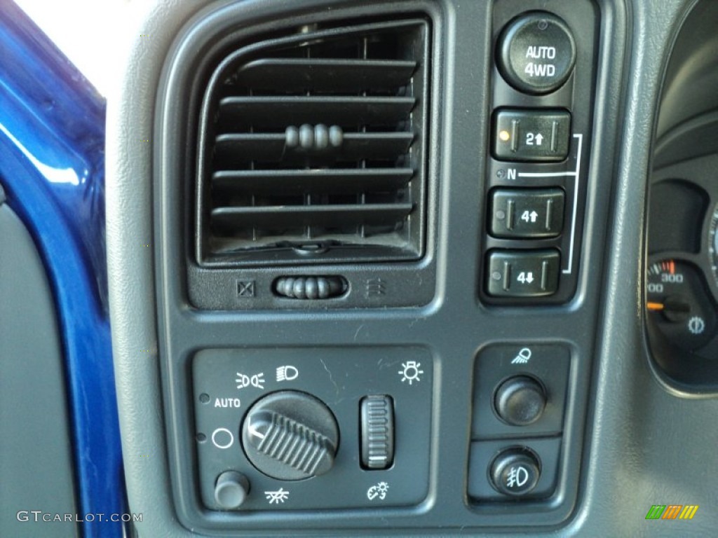 2003 GMC Sierra 1500 SLE Crew Cab 4x4 Controls Photos