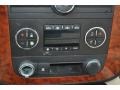 Ebony/Light Cashmere Controls Photo for 2007 Chevrolet Avalanche #55645925