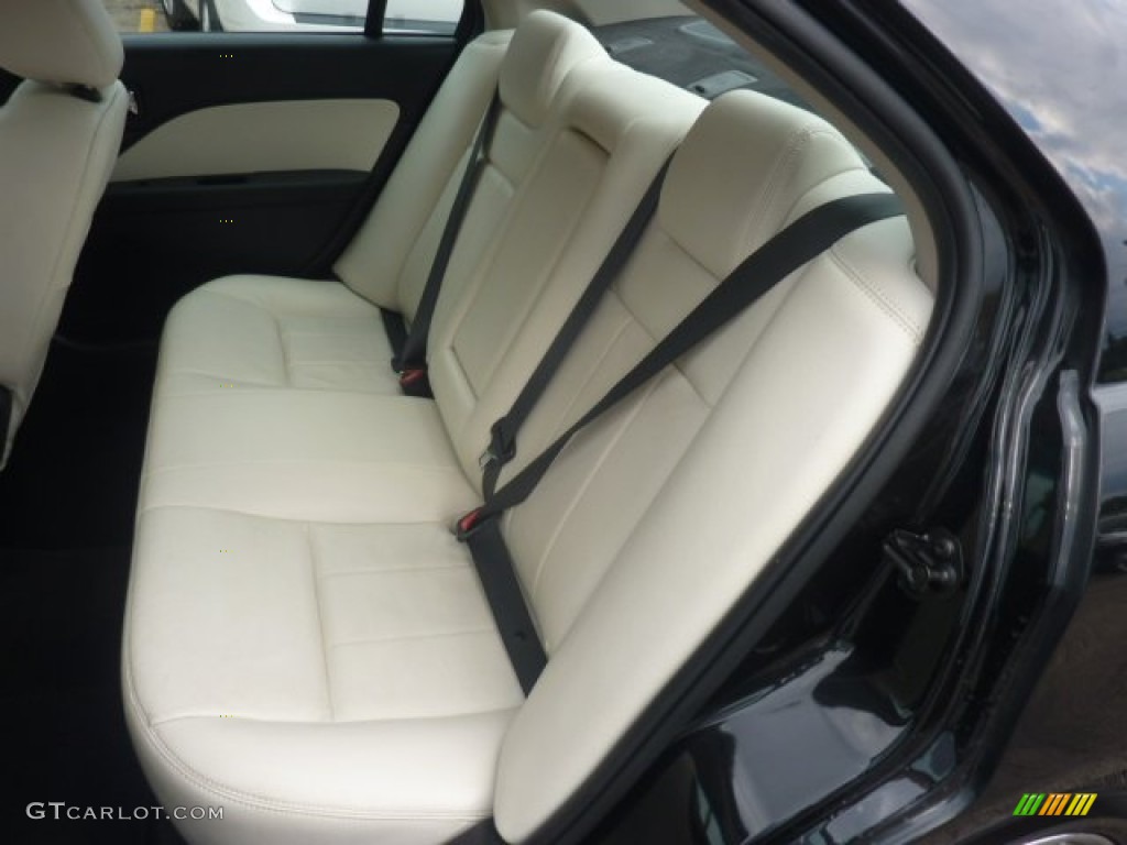 VOGA Cashmere Interior 2009 Mercury Milan I4 VOGA Package Photo #55646665
