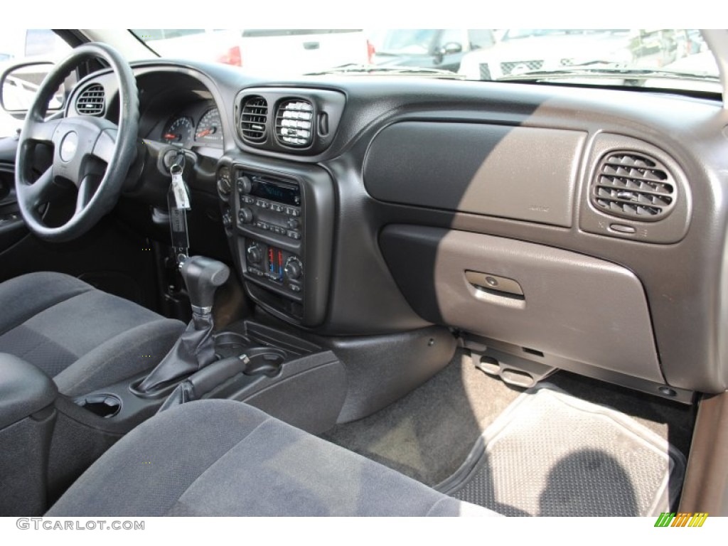 2009 TrailBlazer LT 4x4 - Silver Ice Metallic / Gray photo #4