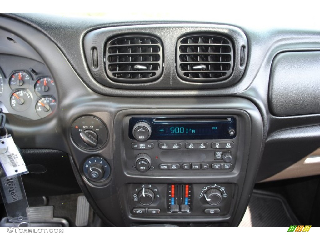 2009 TrailBlazer LT 4x4 - Silver Ice Metallic / Gray photo #8