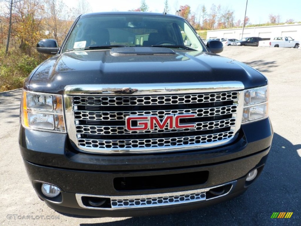 Onyx Black 2011 GMC Sierra 2500HD Denali Crew Cab 4x4 Exterior Photo #55649834