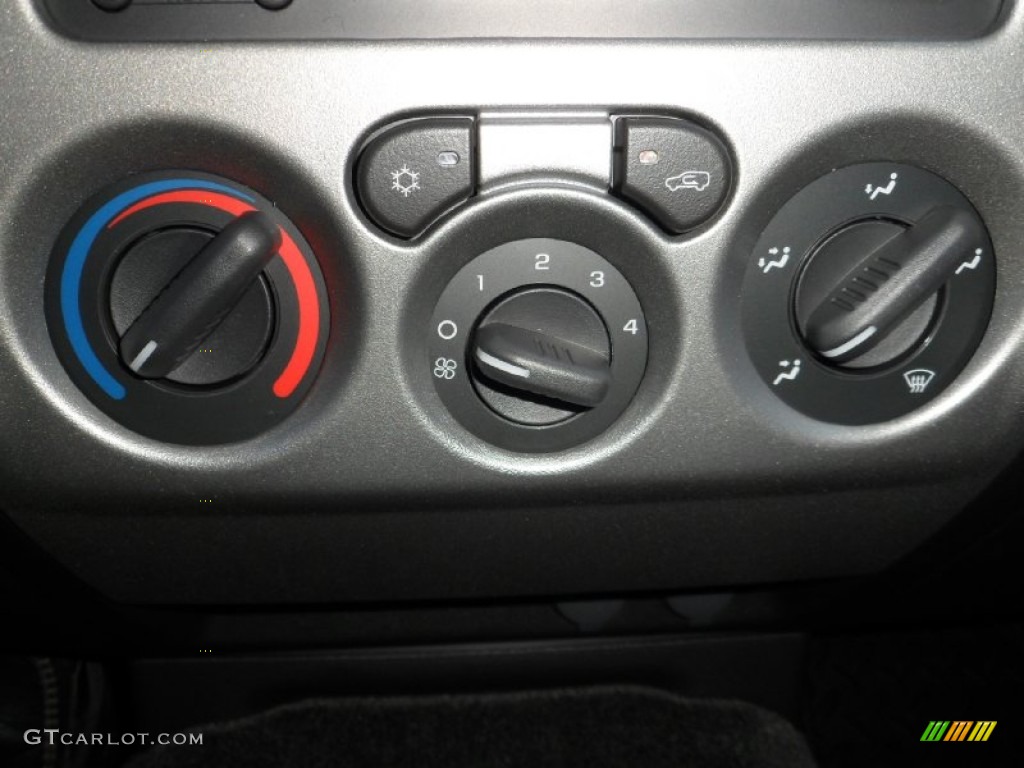2012 Chevrolet Colorado LT Crew Cab 4x4 Controls Photo #55650797
