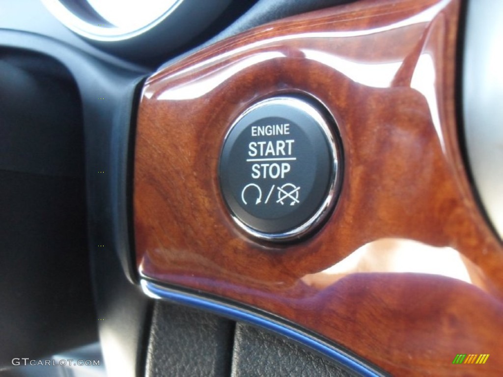 2012 Jeep Grand Cherokee Overland 4x4 Controls Photo #55653615