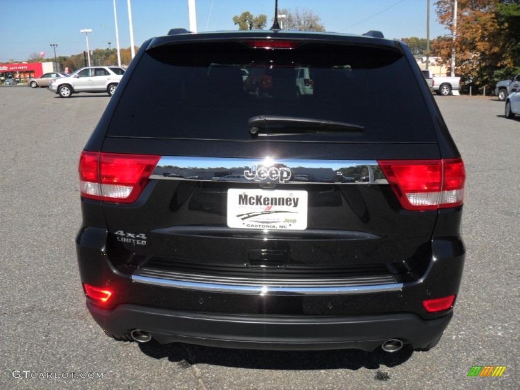 2012 Grand Cherokee Limited 4x4 - Brilliant Black Crystal Pearl / Black/Light Frost Beige photo #3