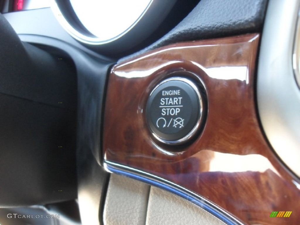 2012 Jeep Grand Cherokee Limited 4x4 Controls Photo #55654107