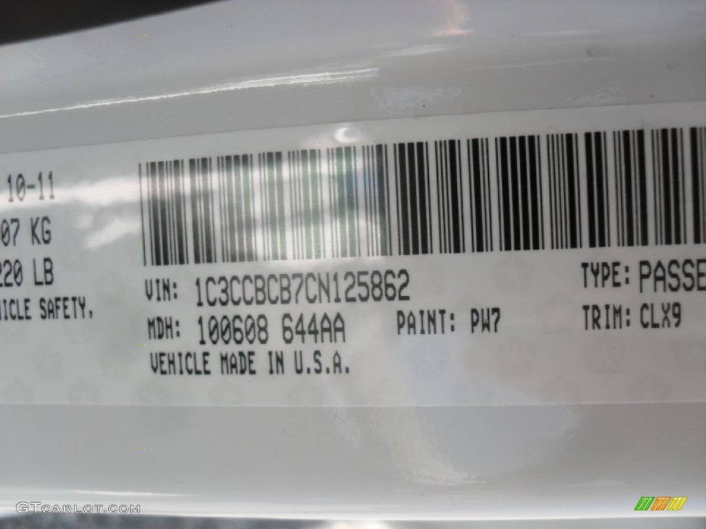 2012 200 Limited Sedan - Bright White / Black photo #6
