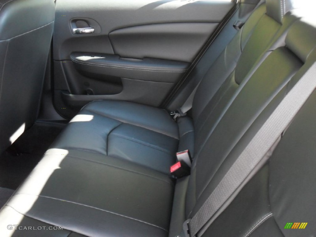 2012 200 Limited Sedan - Bright White / Black photo #14