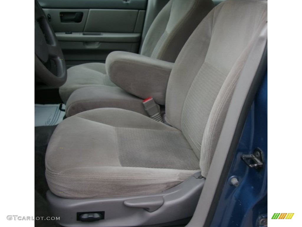 2004 Taurus SE Sedan - True Blue Metallic / Dark Charcoal photo #2