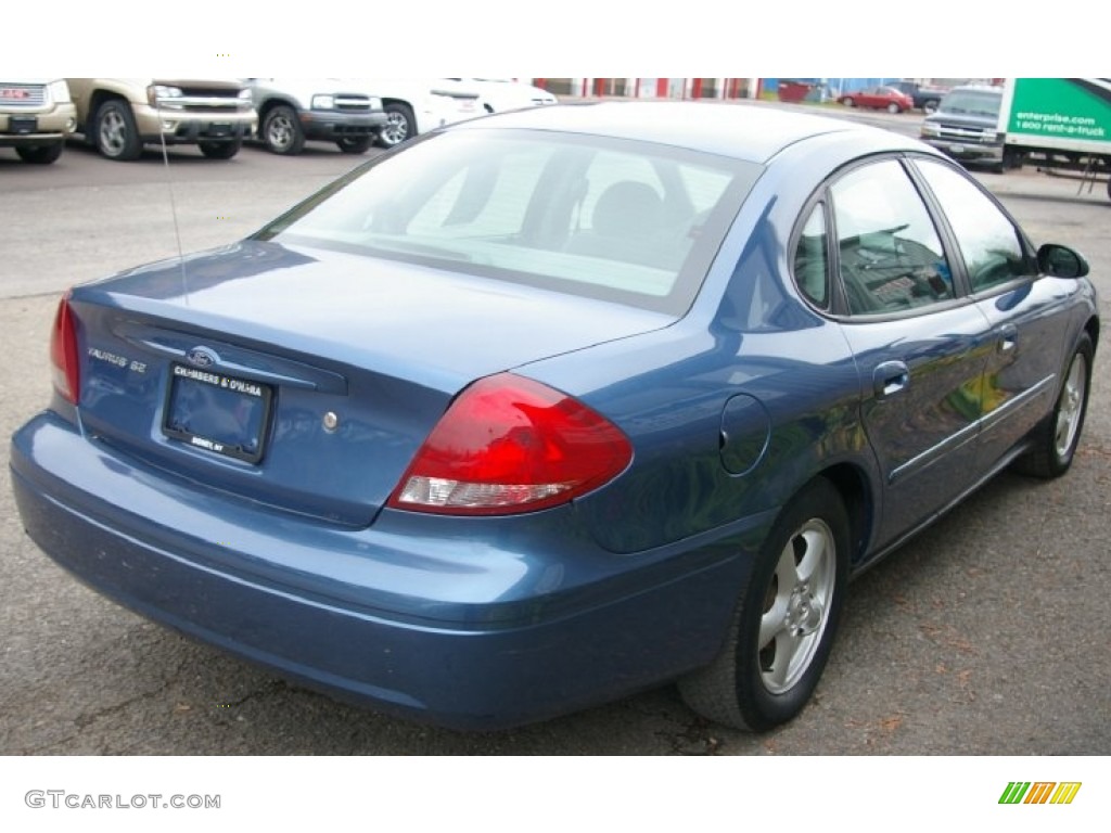 2004 Taurus SE Sedan - True Blue Metallic / Dark Charcoal photo #8