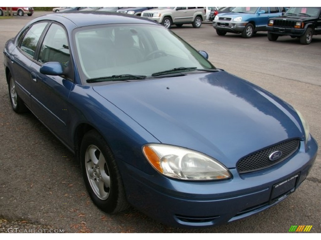 2004 Taurus SE Sedan - True Blue Metallic / Dark Charcoal photo #9