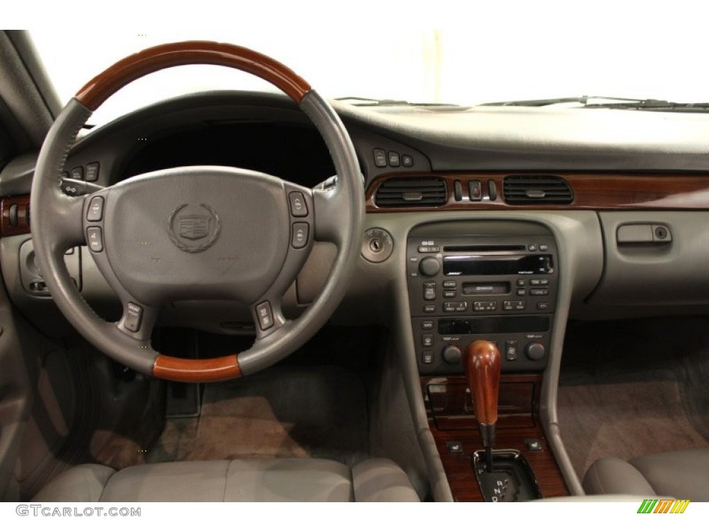 2002 Cadillac Seville STS Dark Gray Dashboard Photo #55656434