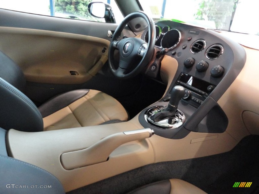 Steel/Sand Interior 2007 Pontiac Solstice Roadster Photo #55657301