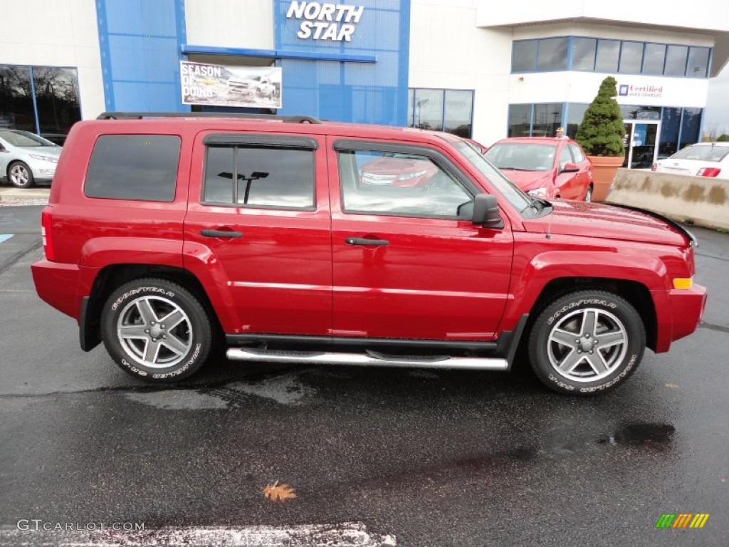 2009 Patriot Sport 4x4 - Inferno Red Crystal Pearl / Light Pebble Beige photo #8