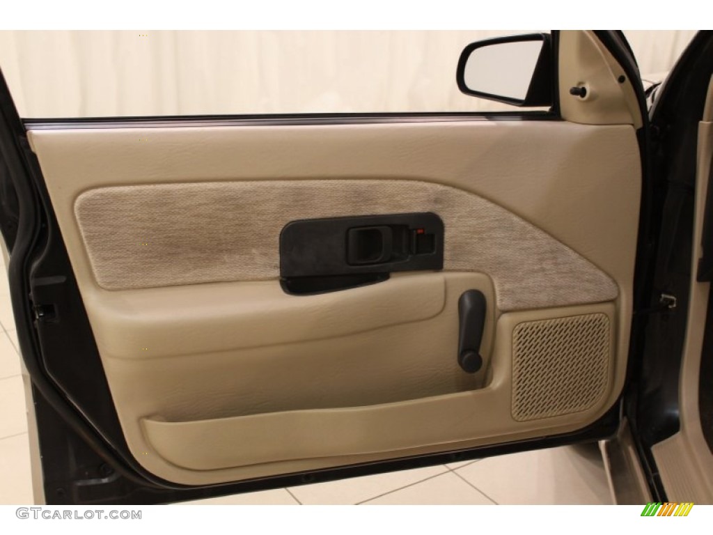 1994 Saturn S Series SL2 Sedan Door Panel Photos
